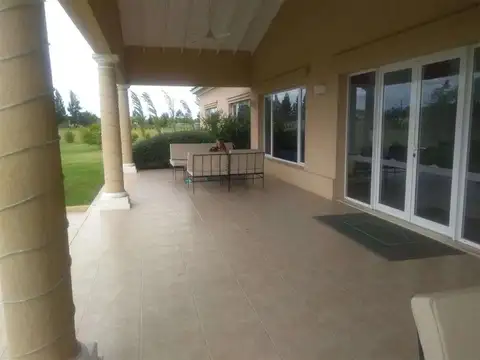 Terreno en Venta de 922,0 m2