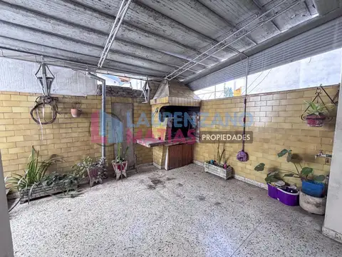 Depto Tipo Casa en Venta 60 años