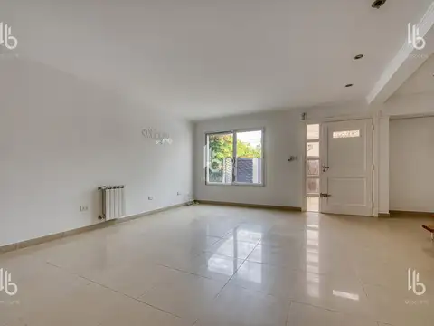 Depto Tipo Casa en Venta de 2 dormitorios