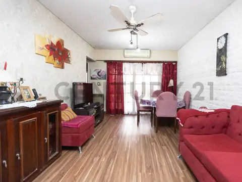 Departamento en Venta en Villa Lynch, USD 85.000