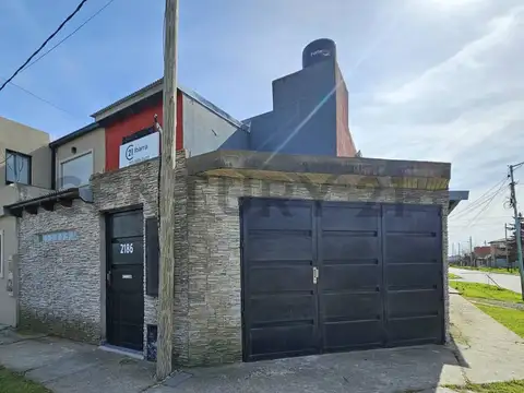 VENTA DE CASA TIPO DUPLEX EN BERISSO