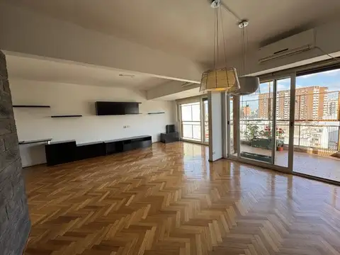 Departamento en Alquiler con 1 cocheras