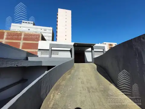 Cochera en muy buena ubicación -San Bernardo