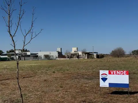 AMPLIO LOTE CENTRAL LA PAMPEANA E53 CON ESCRITURA