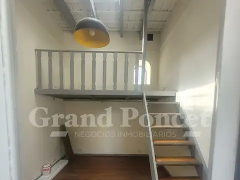 Depto Tipo Casa en Alquiler en San Telmo, $ 1.100.000