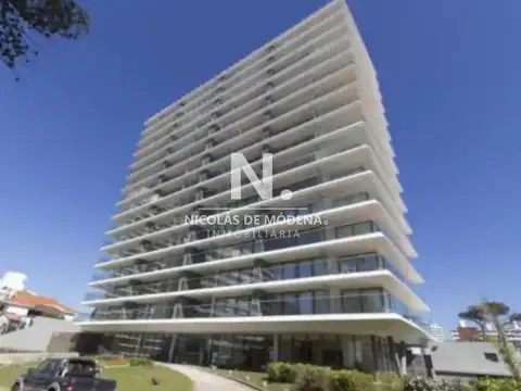 Monoambiente en con terraza en Edificio Chronos  , Punta del este