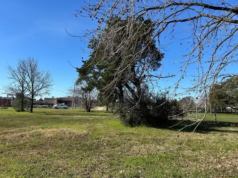 Venta. Lote 1500 m2 sobre esquina. Parque Sakura III. Exaltacion de la Cruz -