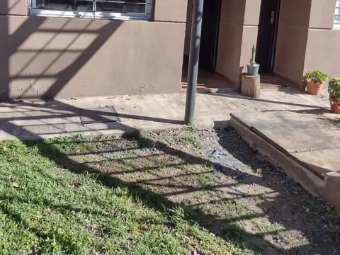 VENTA 2 amb. Los Almendros 1287, Pilar
