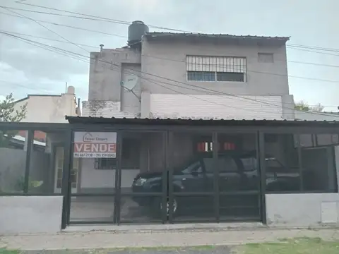 Casa en dos plantas divisibles con jardín. Oportunidad.