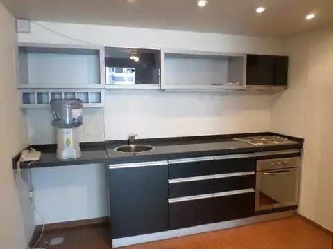 Villa Urquiza monoambiente al frente c/balcón, cochera fija,  Laundry , parrila,  Yacuzzi, SUM