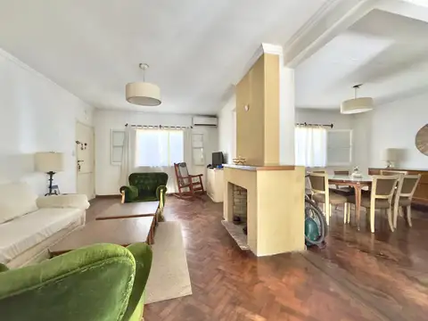 Casa 3 ambientes con 2 baños