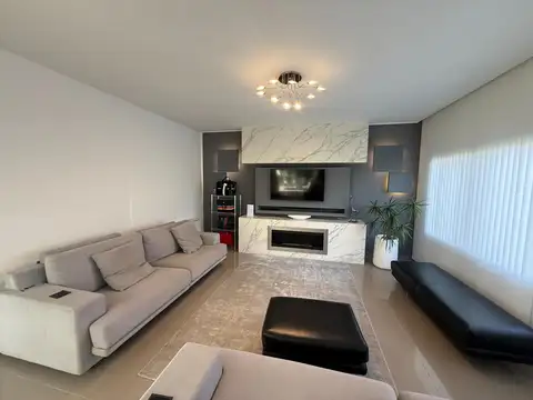 Casa en Venta en El Bosque, USD 310.000