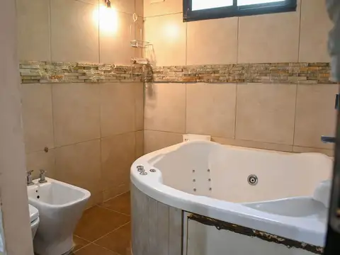 Casa en alquiler en barrio Los Pinos