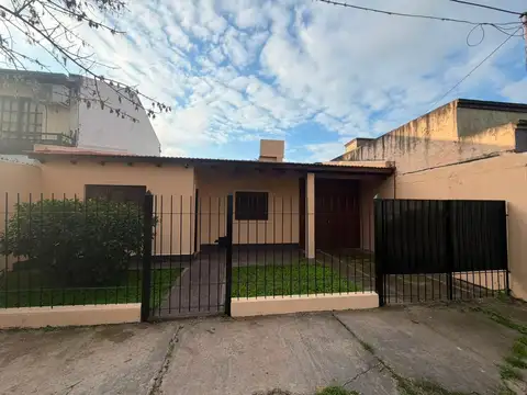 Casa en Alquiler en America, Reconquista