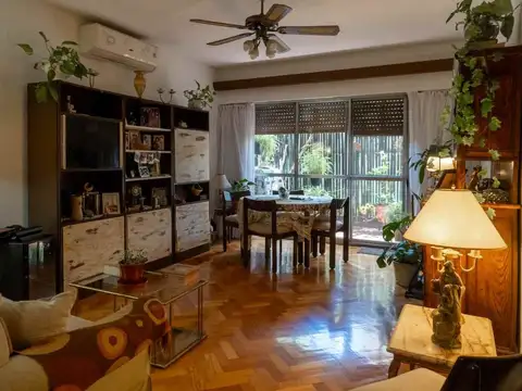 Venta Dpto en PB con patio pura luz en complejo