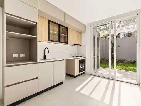 CASA en PH VENTA DEVOTO 4 AMB – PARRILLA - JARDÍN