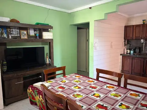 Se VENDE casa en Reconquista