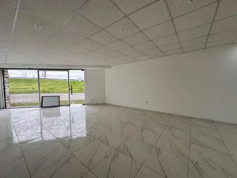 ALQUILER LOCAL COMERCIAL SOBRE COLECTORA