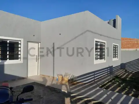 Casa 4 ambientes con 1 baño