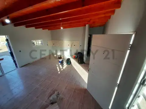 CASA 4 AMBIENTES CAÑUELAS