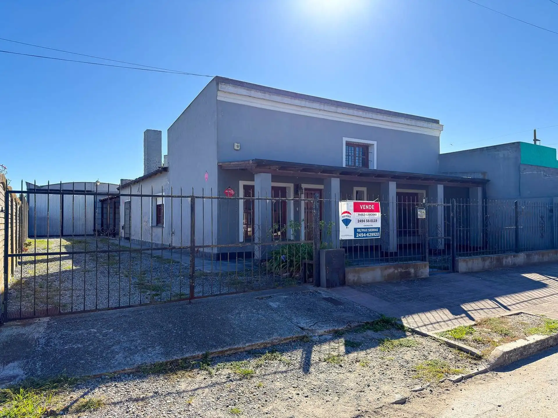 CASA CON IMPORTANTE GALPON EN MARIA IGNACIA VELA
