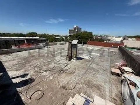 DEPARTAMENTO DE DOS AMBIENTES A LA VENTA EN PARQUE AVELLANEDA