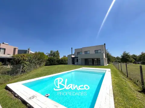 Casa  en Alquiler en Ayres Plaza, Pilar, G.B.A. Zona Norte