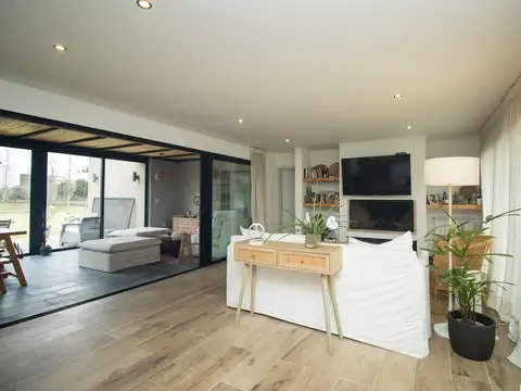 Casa en Alquiler de 3 dormitorios