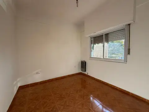 DEPARTAMENTO 2 AMBIENTES AL FRENTE CON BALCON