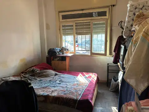 Av Pavon 2200, Piso PB