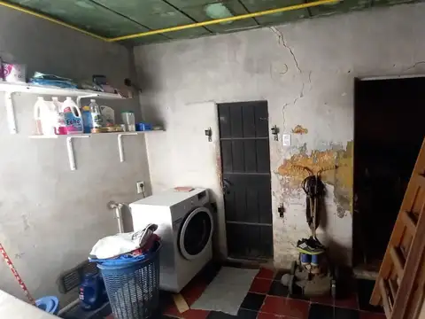 Casa 3 ambientes con 1 baño