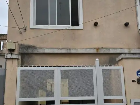 Depto Tipo Casa en Alquiler de 5 ambientes