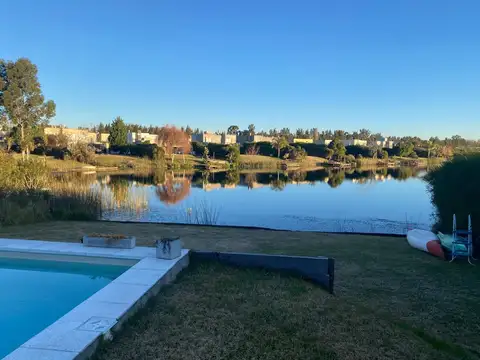 Casa  en Venta en San Agustín, Villanueva, Tigre