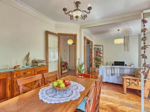 Departamento 4 ambientes con 2 baños