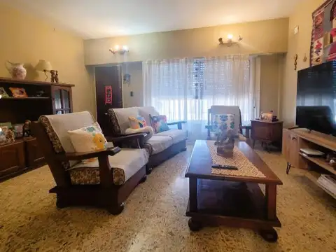 Centenario al 3928