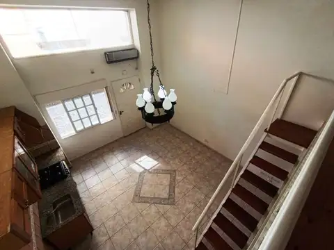 HERMOSO PH 2Amb en.Duplex gran Placard MB entrada independiente PB Frente Minimos Gastos Aire Acond.