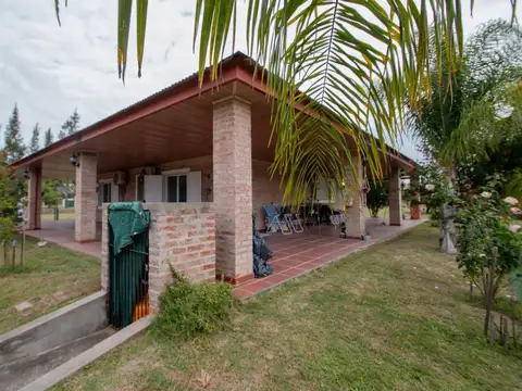Casa 2 ambientes con 1 baño