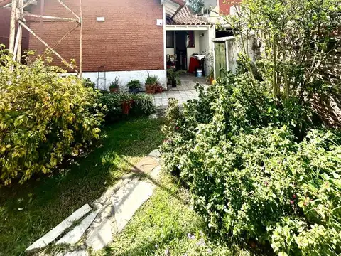 VENTA CASA 3 AMBIENTES SAN JUSTO GARAGE PARQUE DEPOSITO