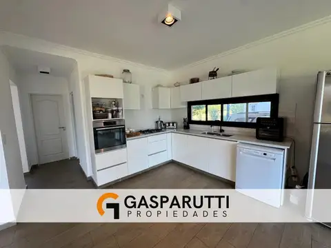 Casa en Venta al Oeste