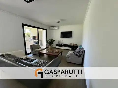 Casa en Venta al Oeste