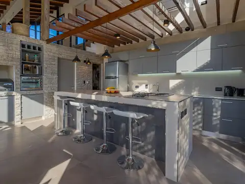 Excelente casa 4 amb c/ pileta en Barrancas de San Benito