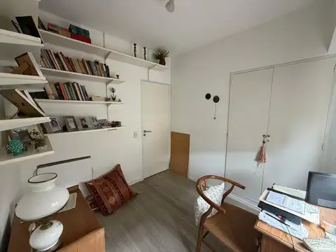 VENTA DEPTO 4 AMBIENTES CON BALCON  RESERVADO 