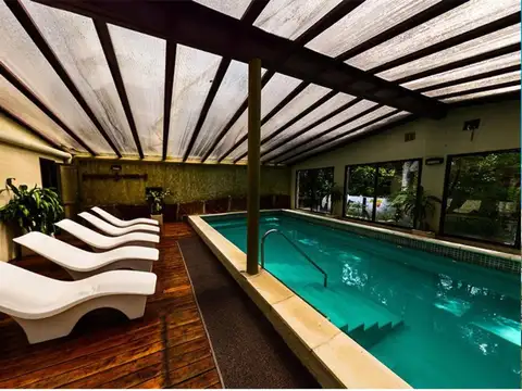 Complejo Turístico en Tanti – 8 Cabañas + SPA + Río – 11.800