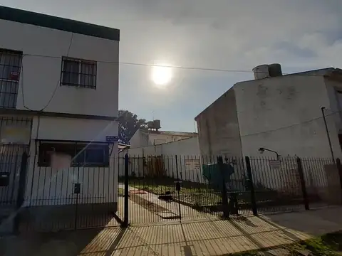 CALLE 45 ENTRE 3 Y 4 300