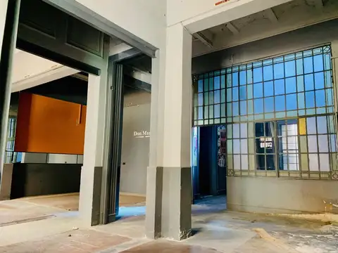 Local en Venta en Centro, USD 360.000