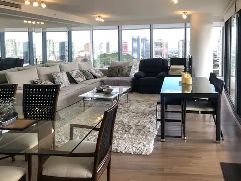 Departamento en Venta en Playa Mansa, USD 490.000