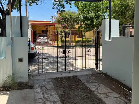 Casa en alquiler - 1 domitorio y jardin