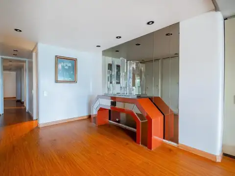 Departamento en Venta con 2 cocheras
