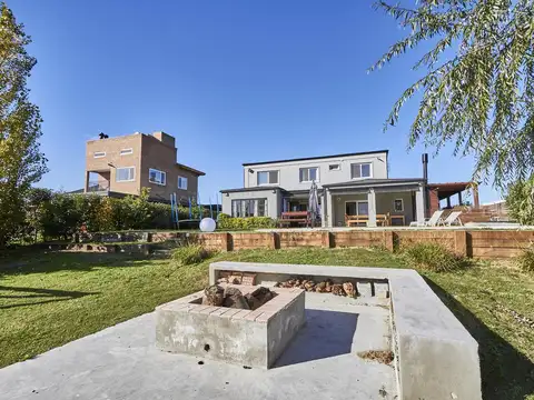 Casa en Venta de 7 ambientes | El Canton - Norte | ACEPTA FINANCIACION