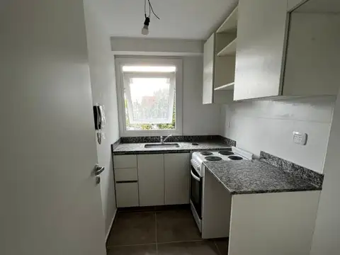 Casa 2 ambientes con 1 baño